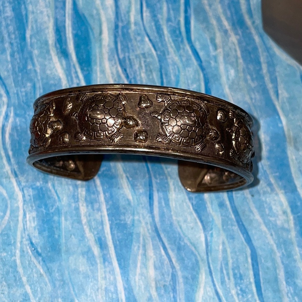 Silver Turtle Bracelet - Picture 6 of 11